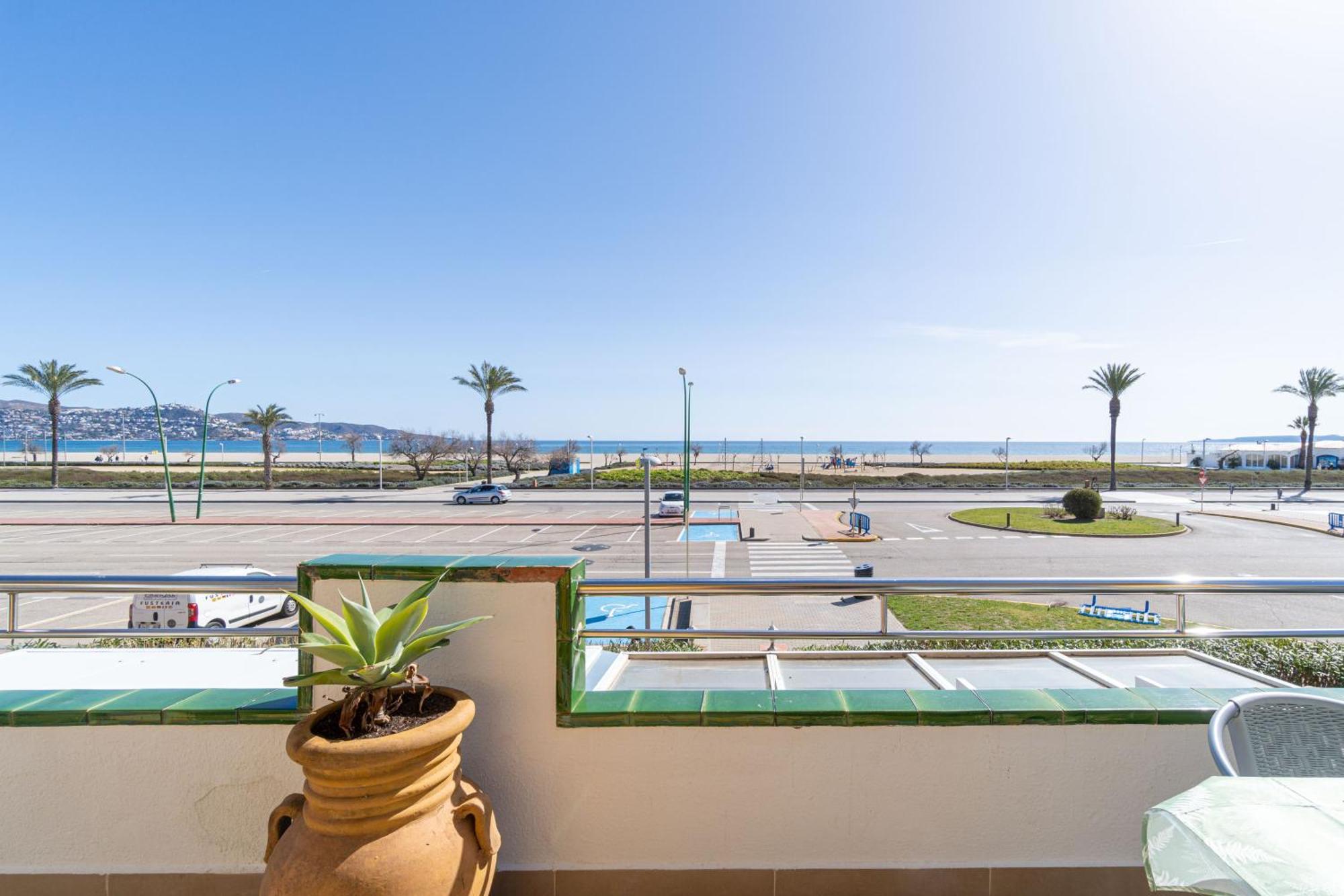 1013 Apartamento Vista Mar Con 2 Habitaciones By Homeselectspain Empuriabrava Exteriör bild